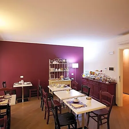 Leon D'oro Hotel 2*